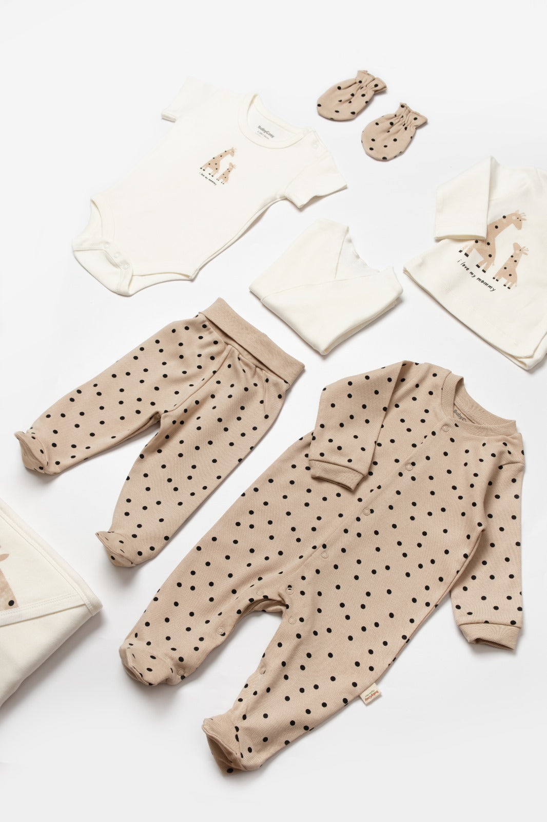 Newborn Set Giraffe 10 PCS - 100% Organic Cotton