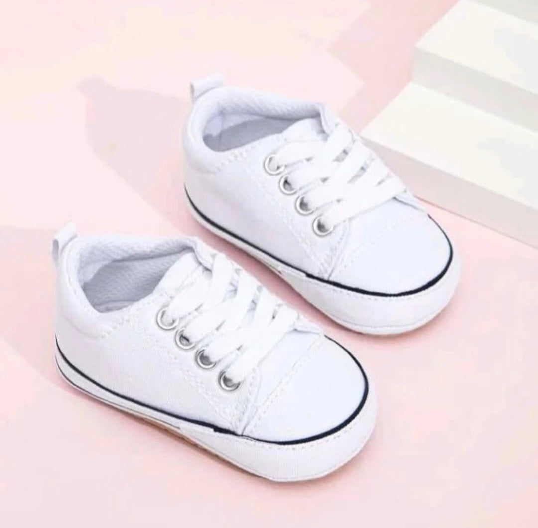 White Sneakers with Laces