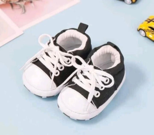 Black Casual Sneakers