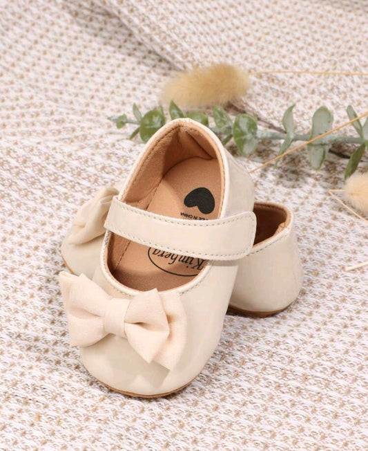 Beige Glossy Bow Ballerina