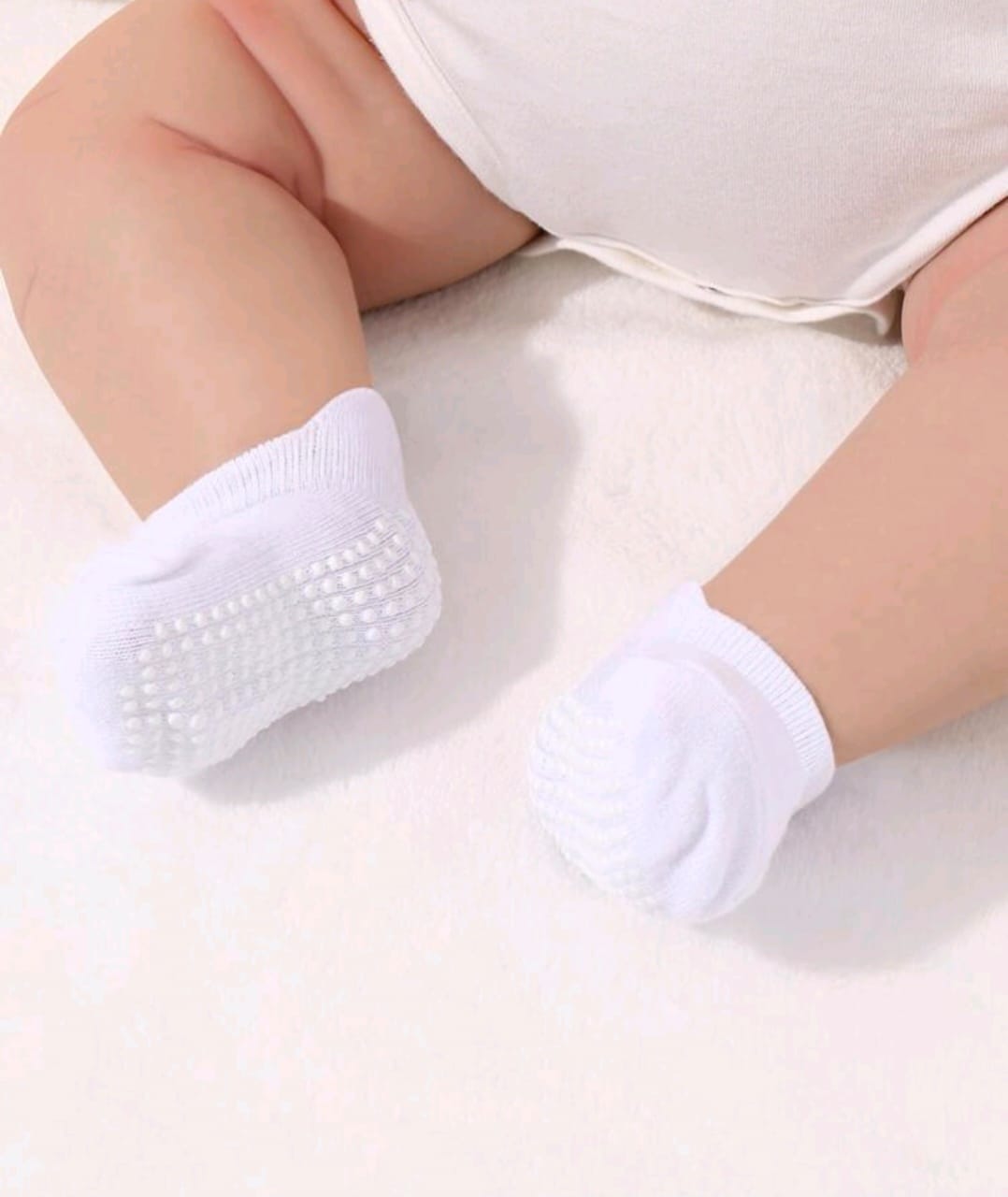 Low Cut White Socks