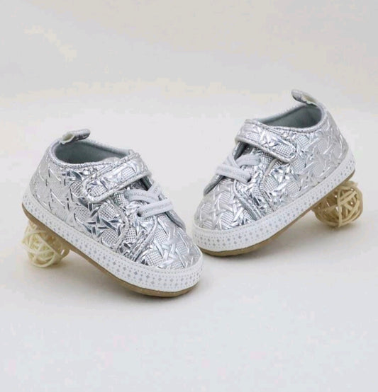 Geometric 3D silver sneakers
